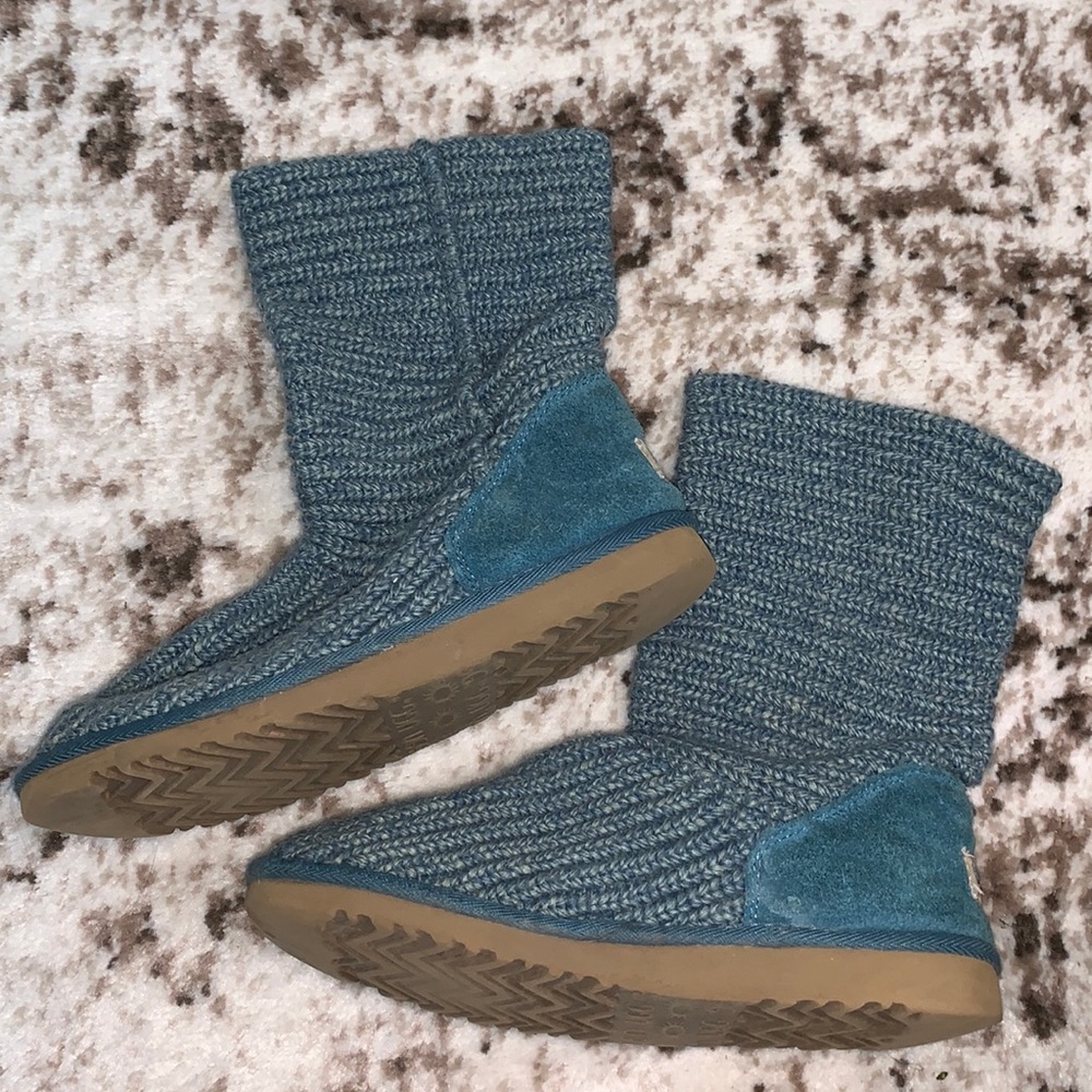 Blue Knit Ugg’s